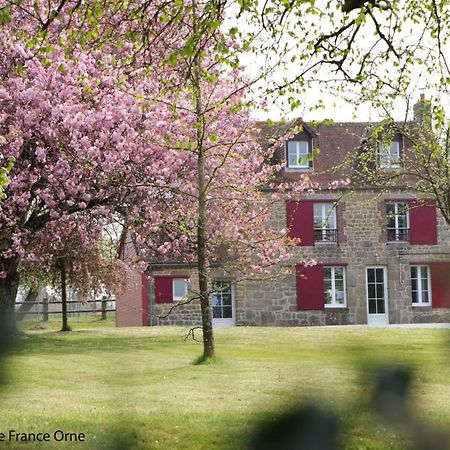 Maison Normande Renovee Avec Grand Jardin, Ideale Pour Famille, Proche Lac Et Randonnees - Fr-1-497-143 Villa Menil-Gondouin Bagian luar foto